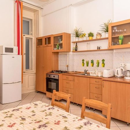 Danubius Grand Astoria Budapest Extérieur photo