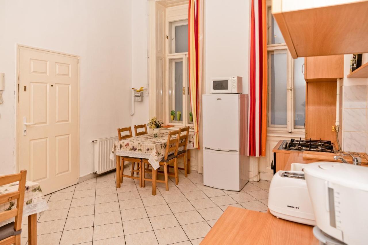 Danubius Grand Astoria Budapest Extérieur photo
