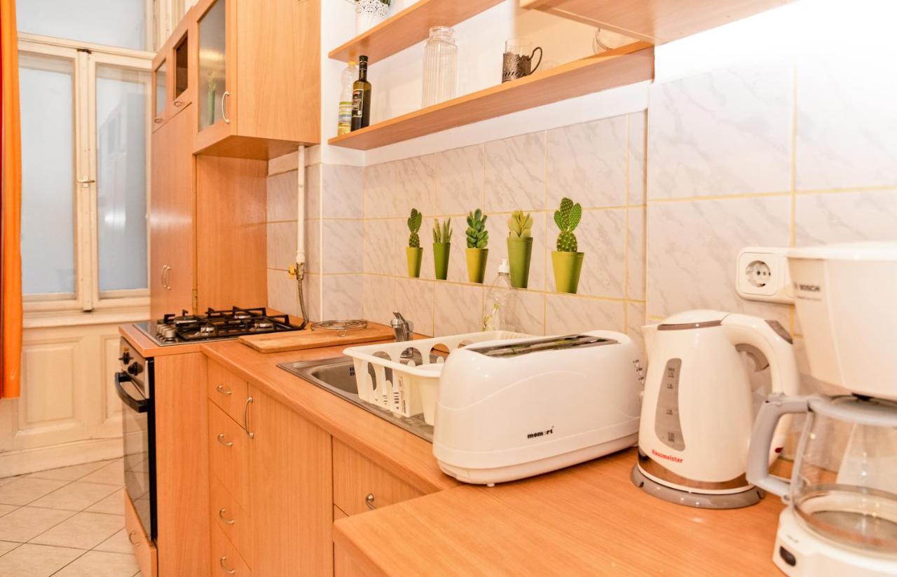 Danubius Grand Astoria Budapest Extérieur photo
